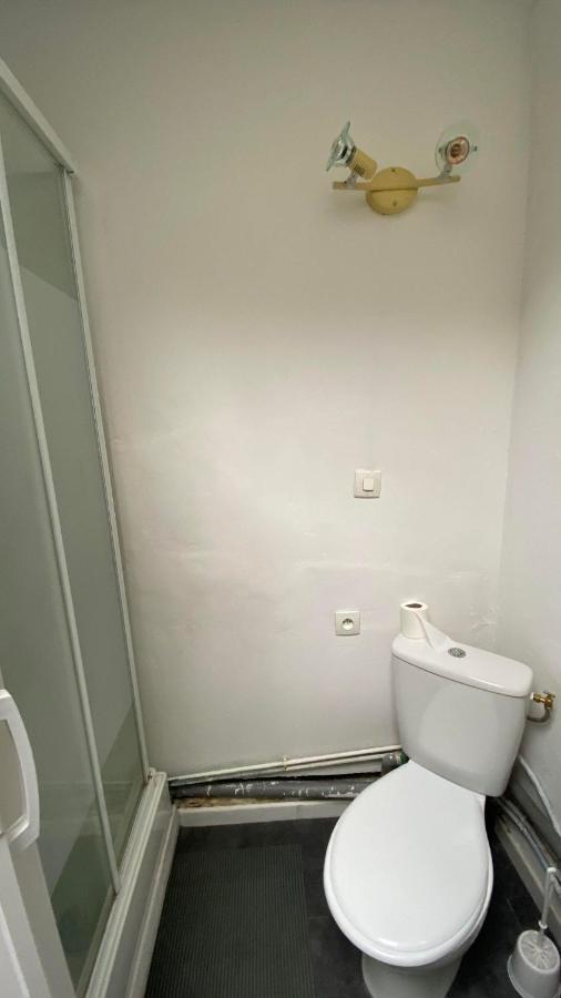 Appartement Dans Une Impasse Calme Proche De La Gare อาเมียงส์ ภายนอก รูปภาพ