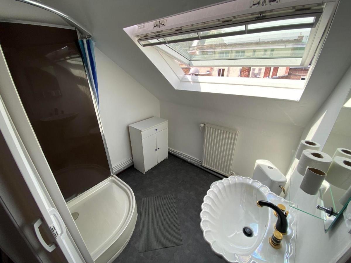 Appartement Dans Une Impasse Calme Proche De La Gare อาเมียงส์ ภายนอก รูปภาพ